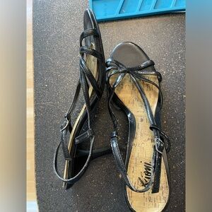 Sz 8.5 Fioni black dress heels